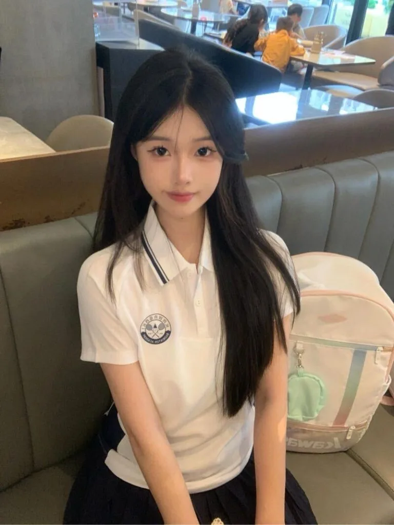 深圳外围 全身0整 刚满18岁新人极品白小纯乖巧女友款3
