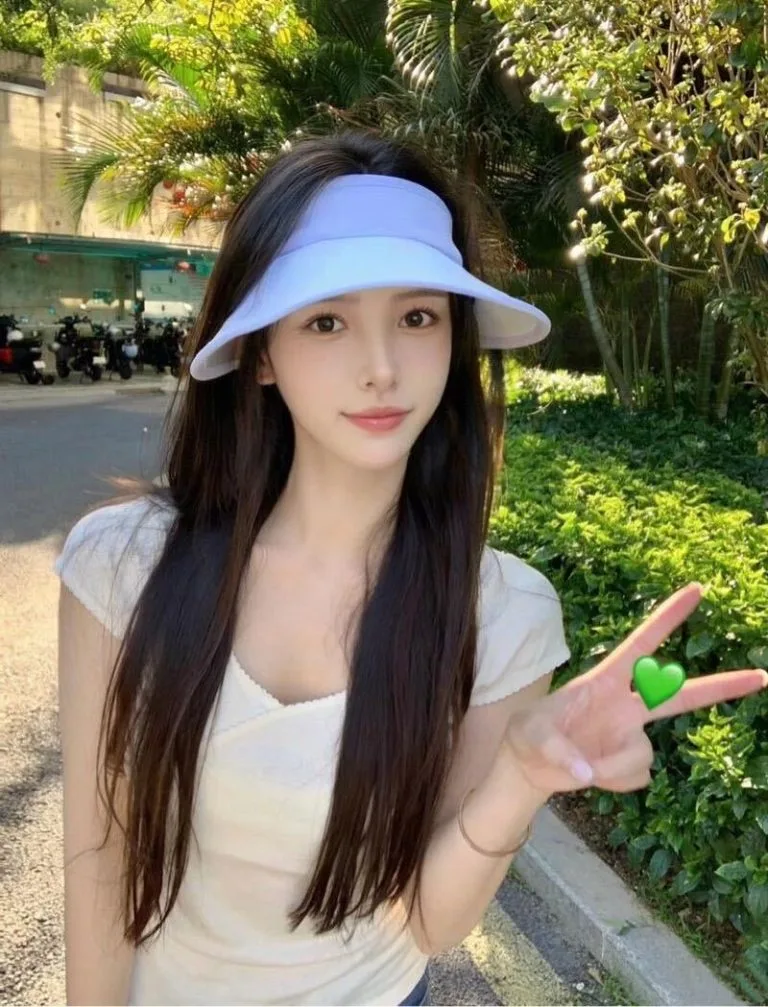 深圳外围 新人骨感美超长筷子腿上下粉168CM胸D2