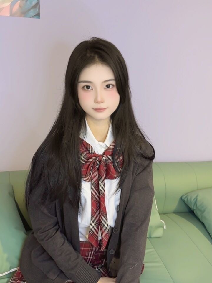 南京外围 06年顶美没有写真纯天然全身0整身高172CM