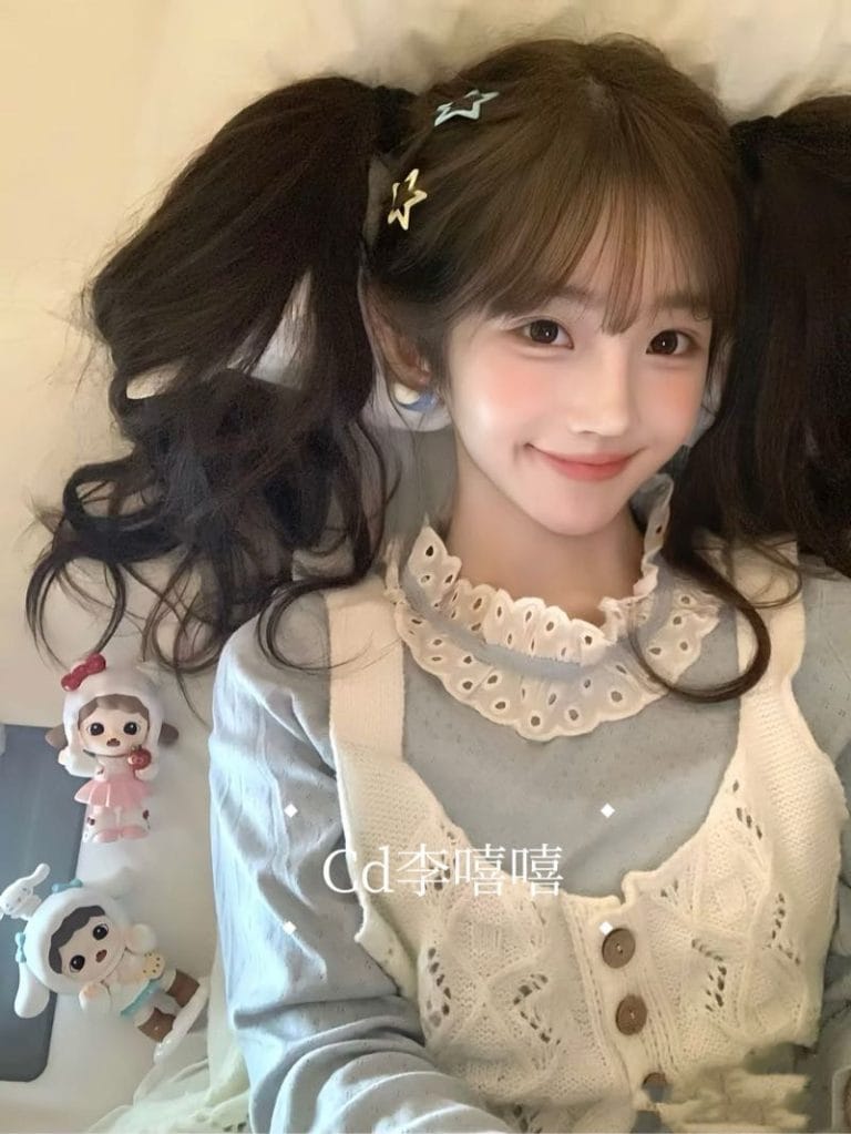 成都外围 06年白小纯165纯天然妈生脸 无整筷子腿