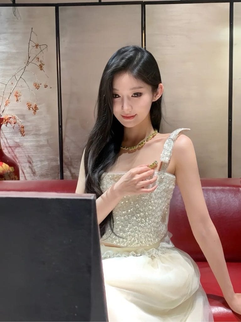 成都外围 03年气质大牌名媛173CM前突后翘身材
