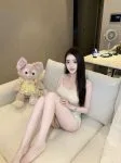 深圳外围 天然小女友款05年高学历 粉嫩紧致175CM腿细长直