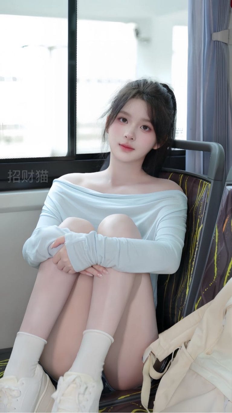 上海外围 07年天然C杯少女手感168CM皮肤洁白无瑕无整