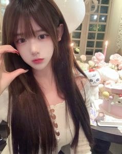 上海外围 留学生07年小萝莉甜美气质168CM刚破壳纯欲感