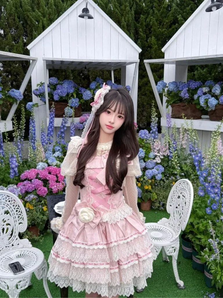 广州外围 高中刚毕业06年新人165CM白幼瘦娇小萝莉