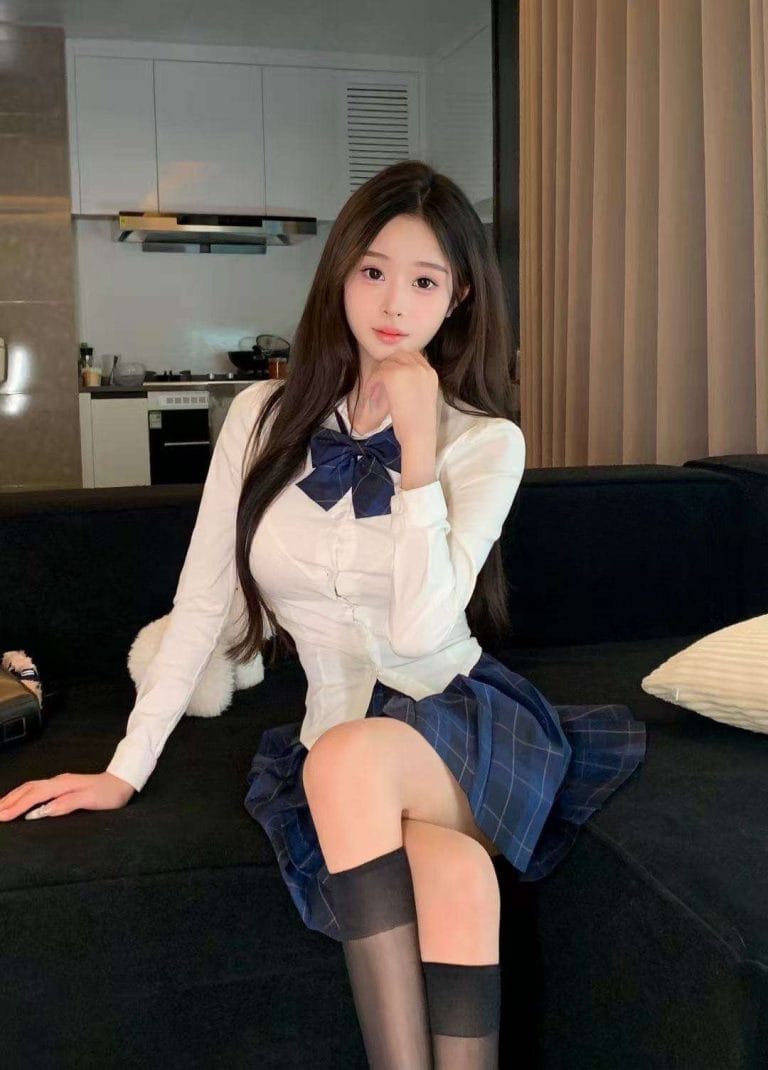 广州外围 白虎馒头07年在校学生165CM粉嫩嫩甜美娃娃音