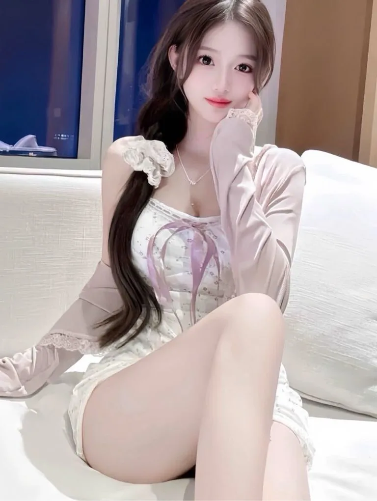 成都外围 05年纯欲粉嫩甜心宝藏女孩168D童颜粉乳动漫博主
