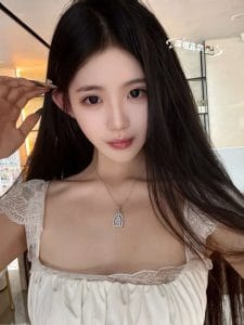 深圳外围 韩国留学生短暂停留07年三点粉168CM纯欲感天菜