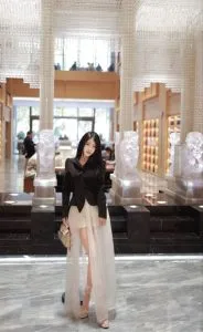 上海外围 极品圈外白小纯03年小巧精致168CM巨乳 颜控腿控福音
