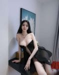 深圳外围 小蛮腰平面模特06年皮肤雪白175CM天然大E 前凸后翘