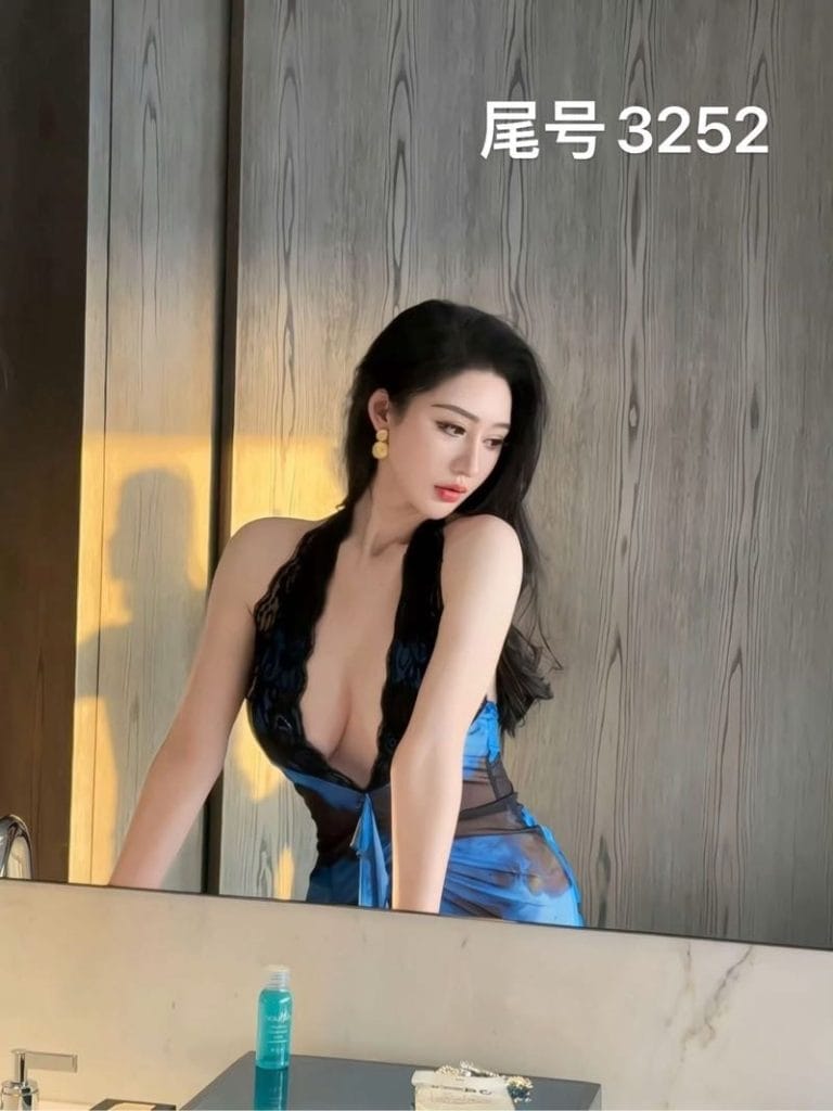 深圳外围 01年极品御姐170/E大长腿 身材比例完美穿衣大牌不风尘