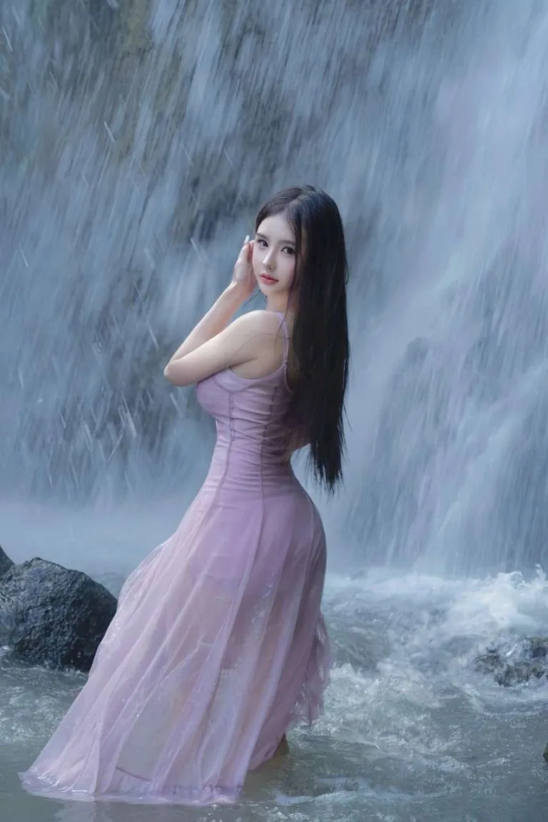 福州外围 甜美御姐03年全身雪白腰臀绝佳比例173CM 敏感多汁