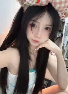 上海外围 纯纯新人初次下水 07年白小纯身高170CM肤白貌美腿长