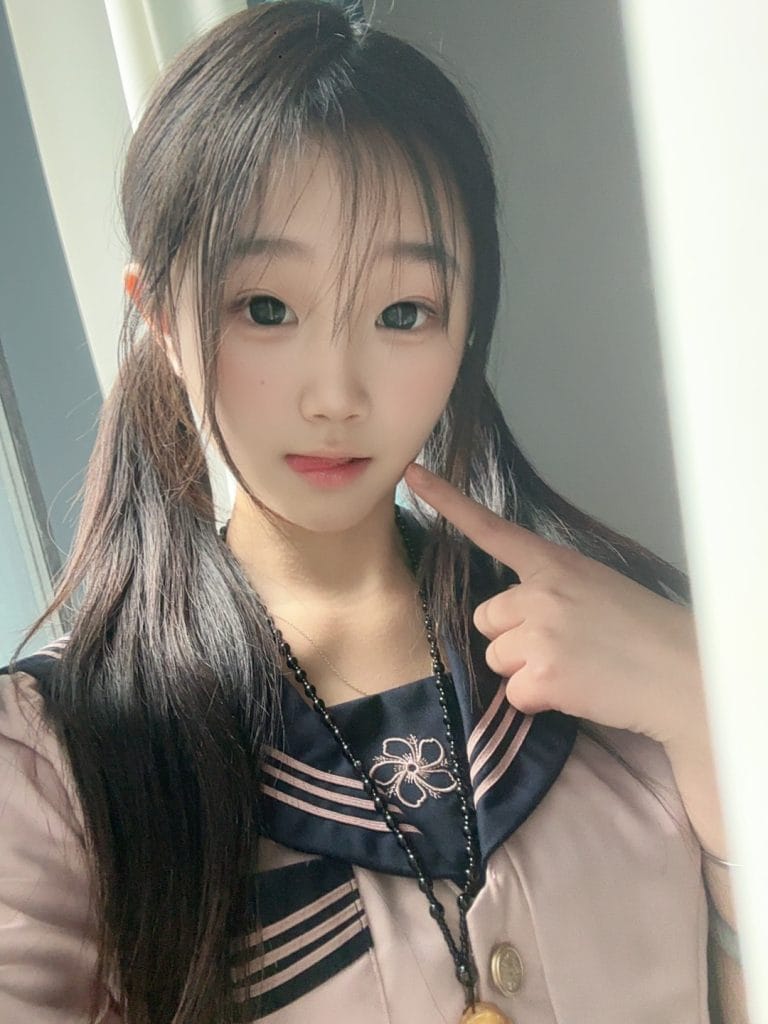 上海外围 08年在校学生短期兼职 白小纯小萝莉给你难忘的邂逅体验