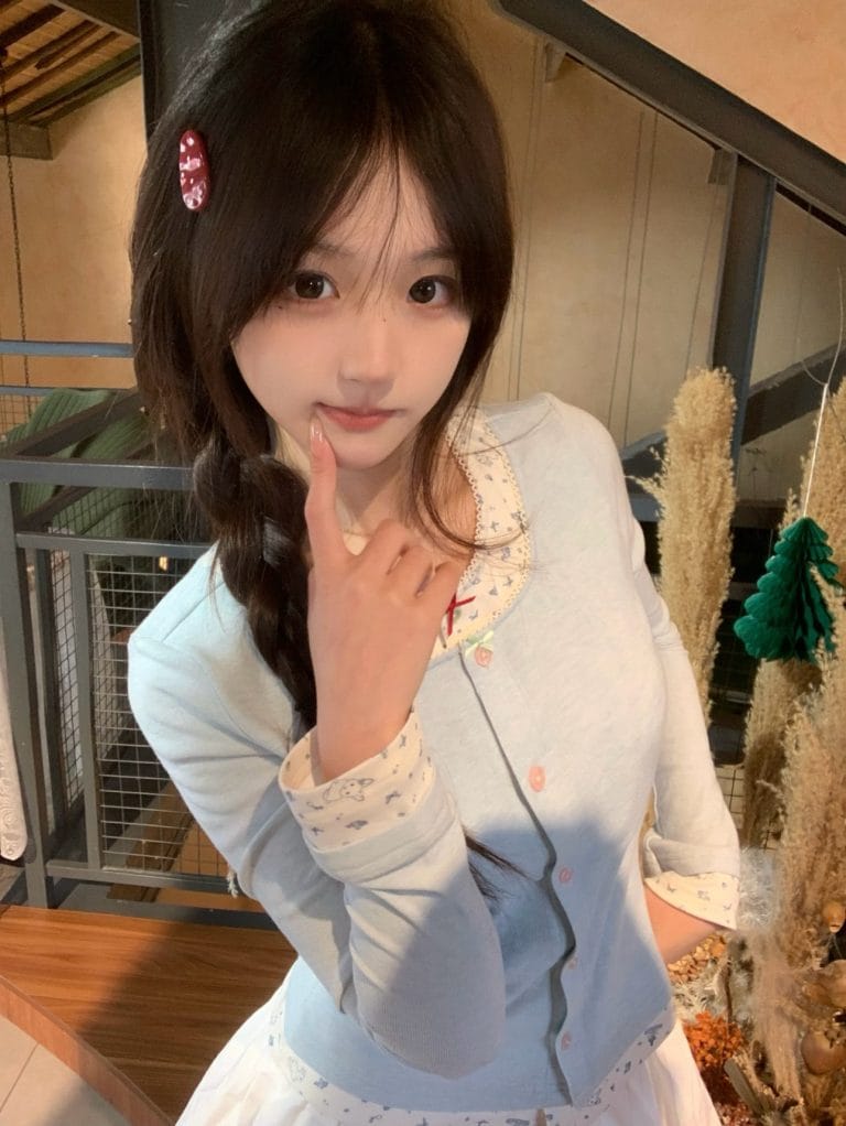 长沙外围 06年温柔听话小可爱162/C娇小款萝莉 初恋女友感上下粉