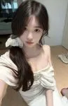 上海外围 纯天然白小纯06年166/D全身皮肤白皙光滑 妈生脸无风尘味