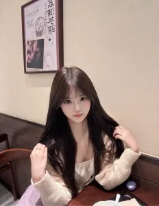 广州外围 电竞少女主播纯兼职 08年168/C清纯可爱活泼款乖巧听话