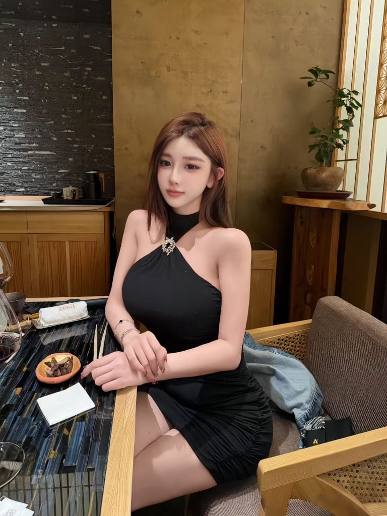 深圳外围 圈外网红名媛03年177CM刚下水新人 性感大蜜纯欲款