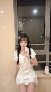 上海外围 06年纯情小甜妹167cm身材匀称细腰翘臀 皮肤超白嫩无纹身