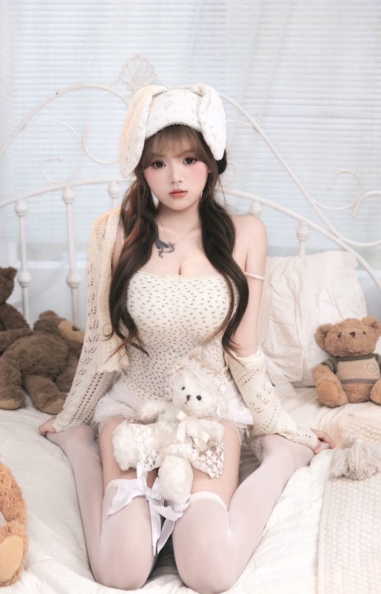 杭州外围 童颜巨乳萝莉07年165G顶级欲辣魔女 皮肤细腻如缎刚破壳