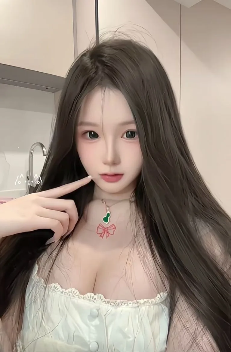 北京外围 174/E网红校花刚满19岁 少女童颜的脸粉色鲍鱼真实在校学生
